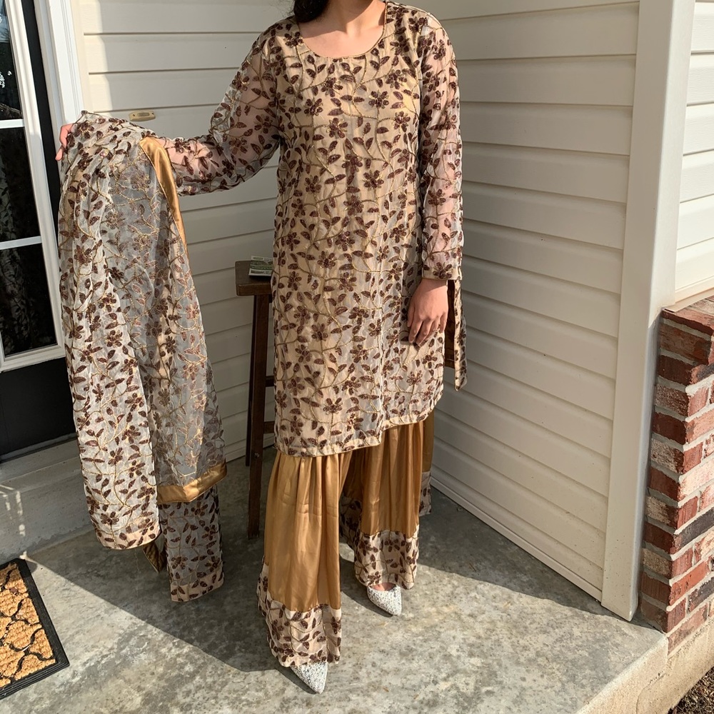Pakistani Eid/wedding Shalwar Kameez
